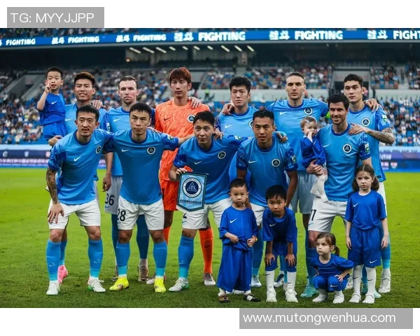 中超球员表现亮眼 新赛季引领国内足球新潮流 中超球员表现亮眼 新赛季引领国内足球新潮流