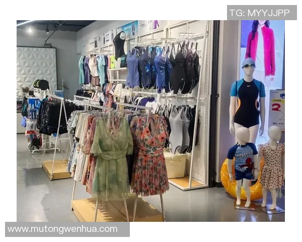 夏季泳装购物攻略:挑选适合自己身形的完美泳衣,展现自信魅力 夏季泳装购物攻略:挑选适合自己身形的完美泳衣,展现自信魅力