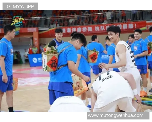 杭州足球队状态飙升创历史新高引发球迷热议与期待 杭州足球队状态飙升创历史新高引发球迷热议与期待